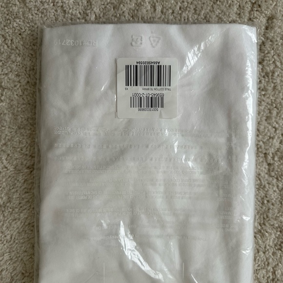 Woman’s Athleta True Cotton White Tee Shirt Size XS New With Tags - Picture 3 of 3